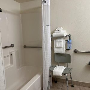 Queen Room Disability Access or Non-Smoking